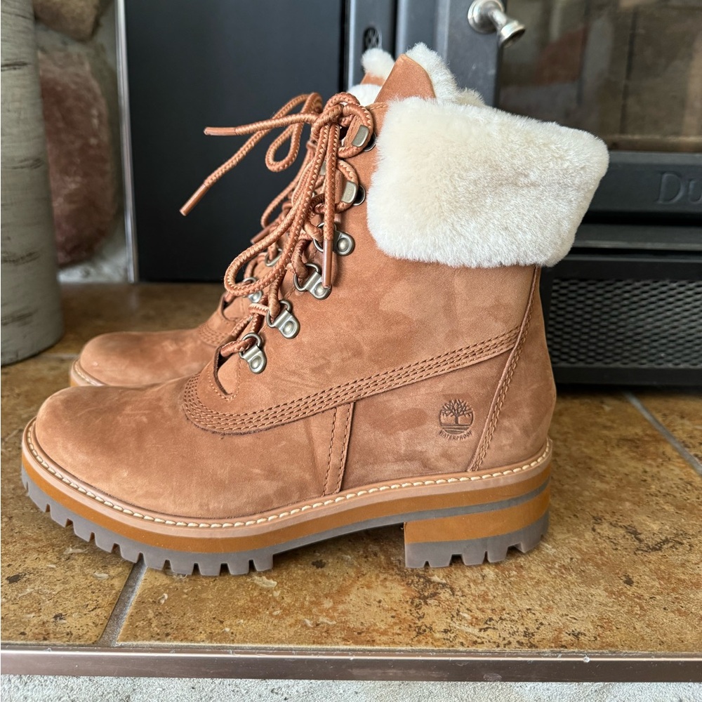 Timberland Women's Courmayeur Valley 6" Faux Fur Waterproof